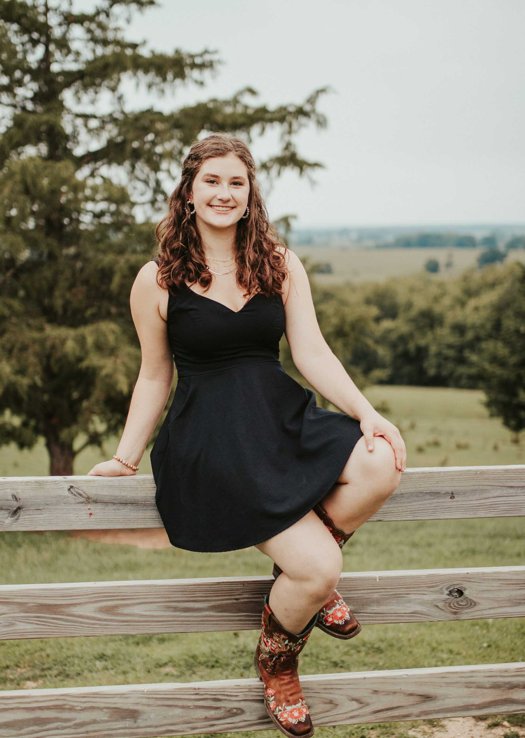 8 13 22 Olivia Senior Photos 51 scaled