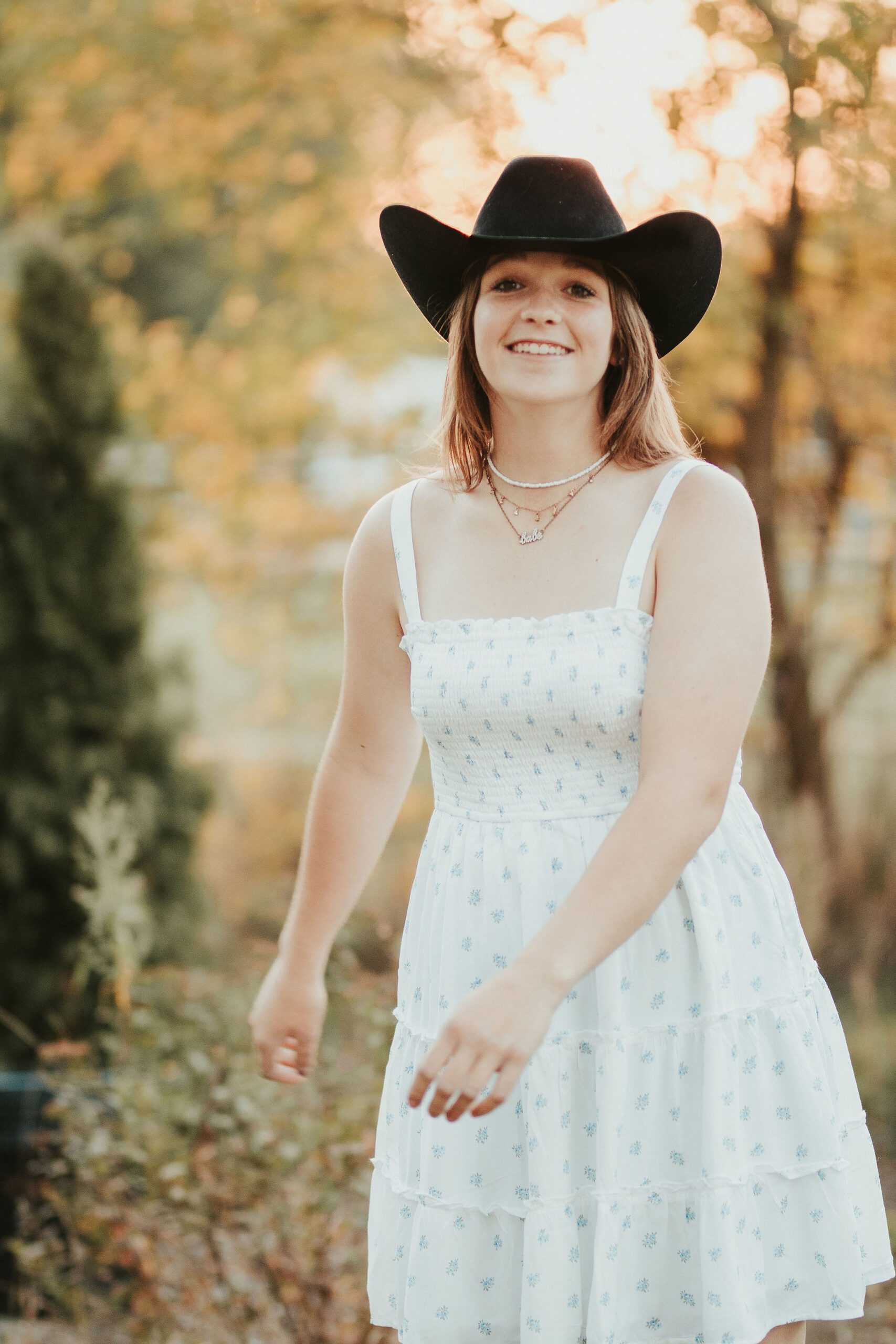 HopeSeniorPhotos 9 27 21 169 scaled